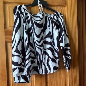 SHEIN Black and White Asymmetrical Graphic Blouse NWOT